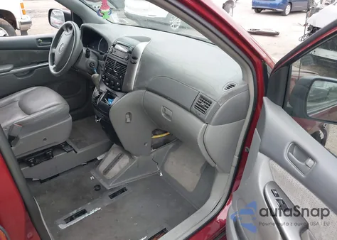 2010 Toyota Sienna Le из США, поврежденный, VIN 5TDKK4CC6AS300754